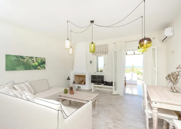 Welcoming Villa In Naxos With Sea And Mountain Views