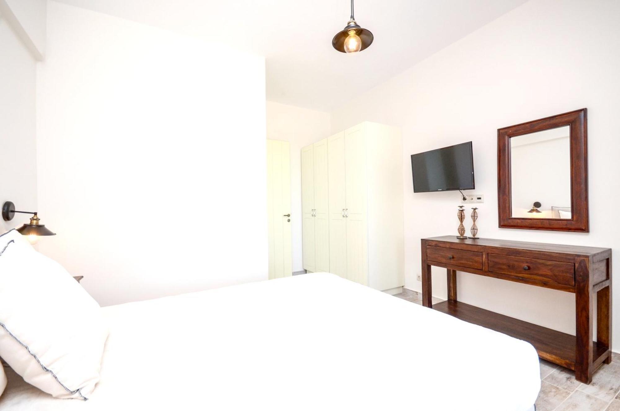 Welcoming Villa In Naxos With Sea And Mountain Views Naxos City