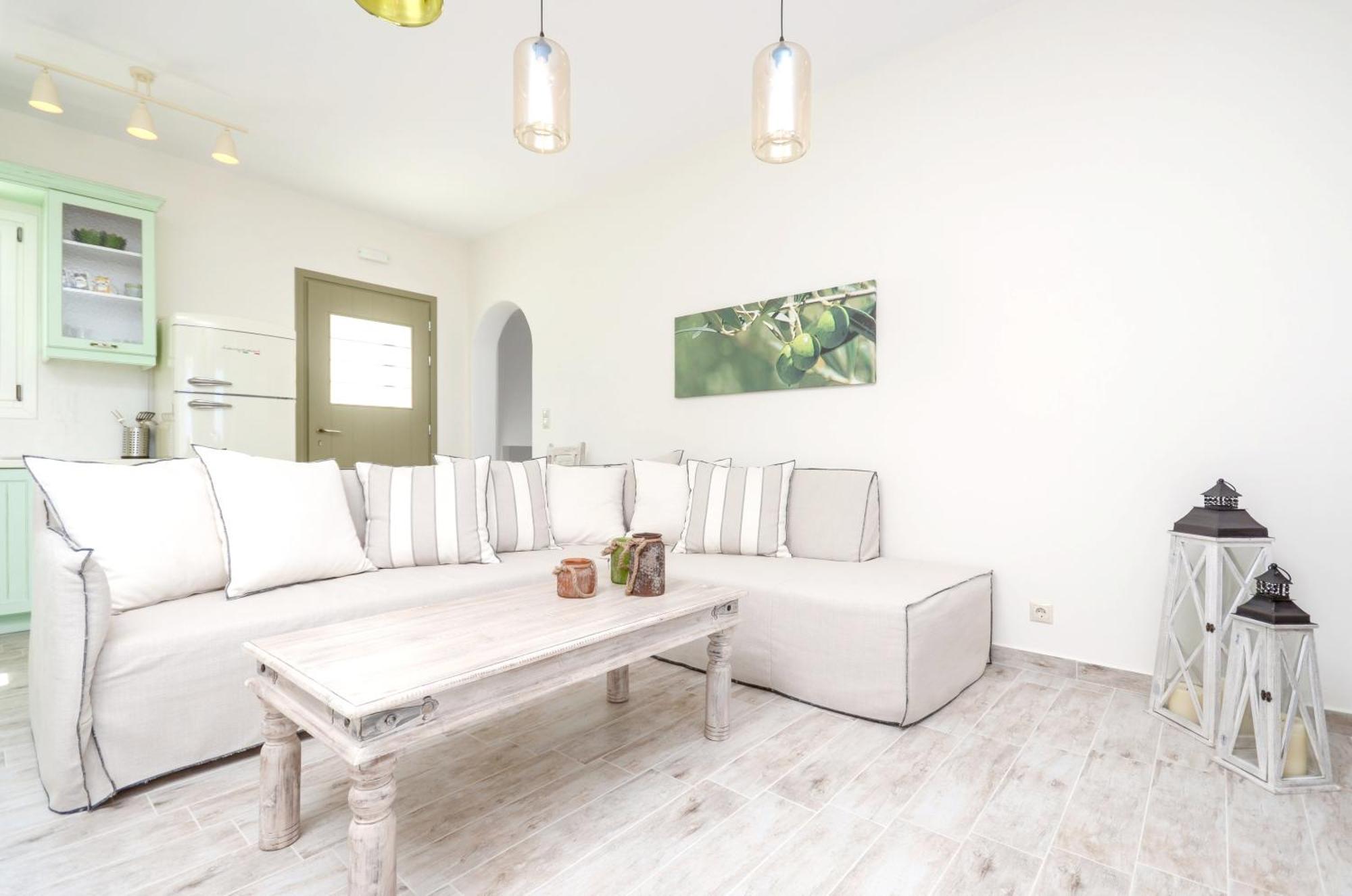 Welcoming Villa In Naxos With Sea And Mountain Views Naxos City