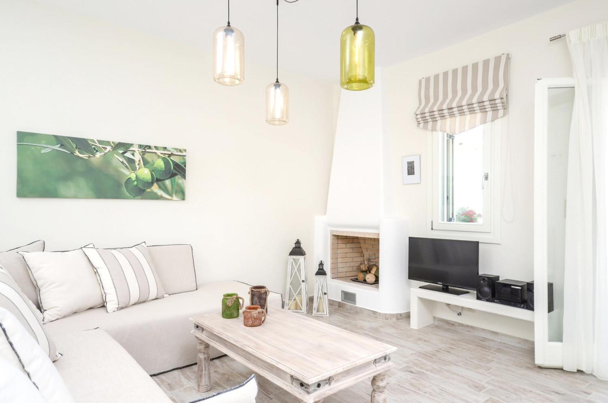 Welcoming Villa In Naxos With Sea And Mountain Views