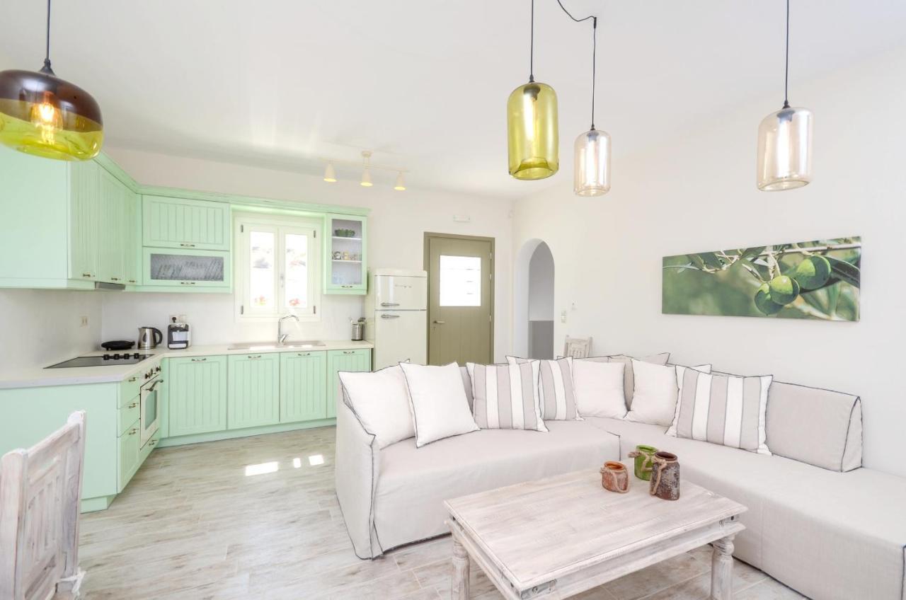 Welcoming Villa In Naxos With Sea And Mountain Views Naxos City